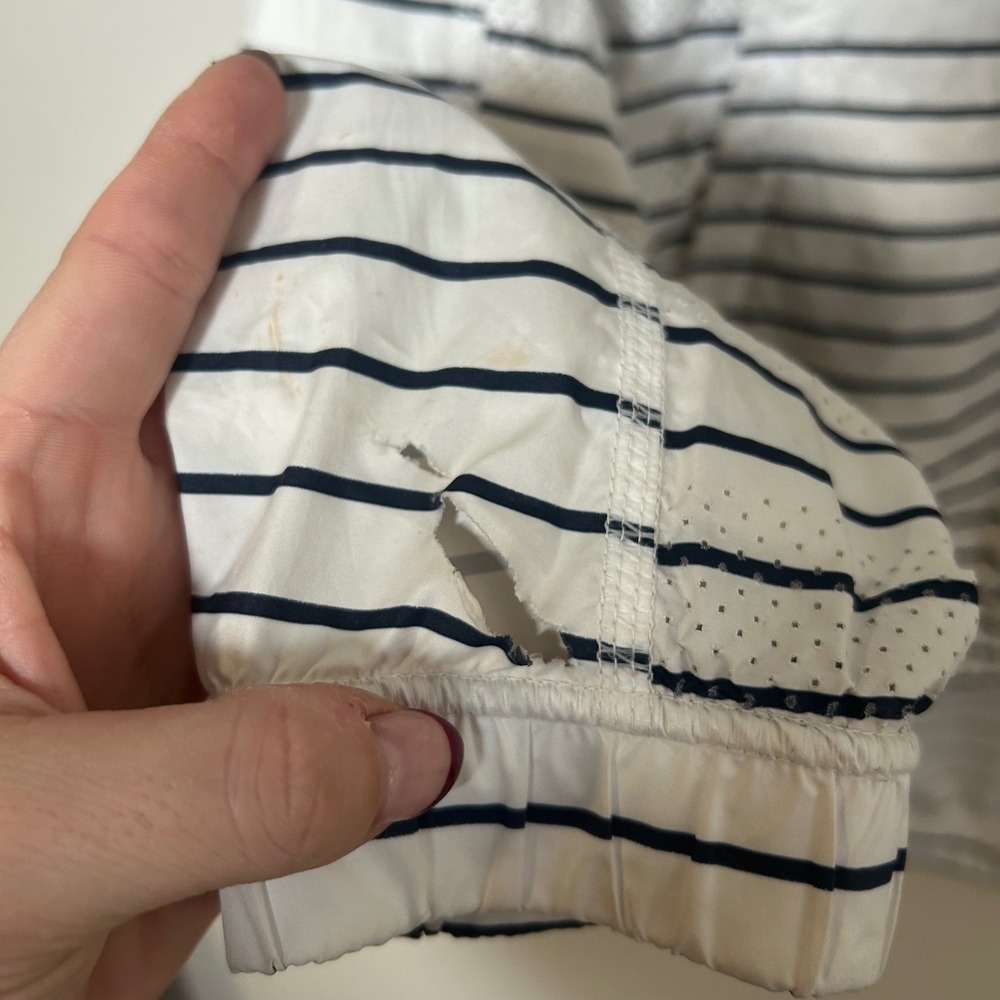 Lululemon Womens Striped Pullover Hoodie‎ Jacket Windbreaker Size M - Picture 2 of 6